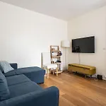 Elegant Appartement Avec Ascenseur Proche Tour Eiffel